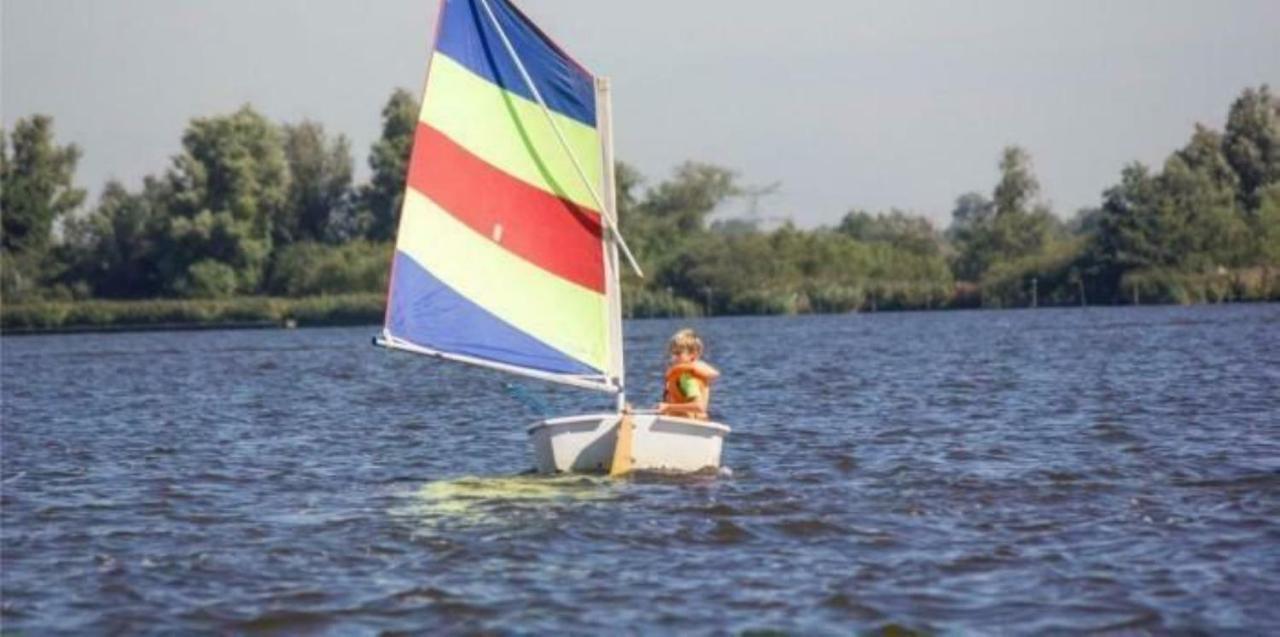 Kajuit423 6Pers 5Sterren Vakantiepark Bergumermeer Aan Het Water In Friesland Met Zwembad Villa Suameer Esterno foto